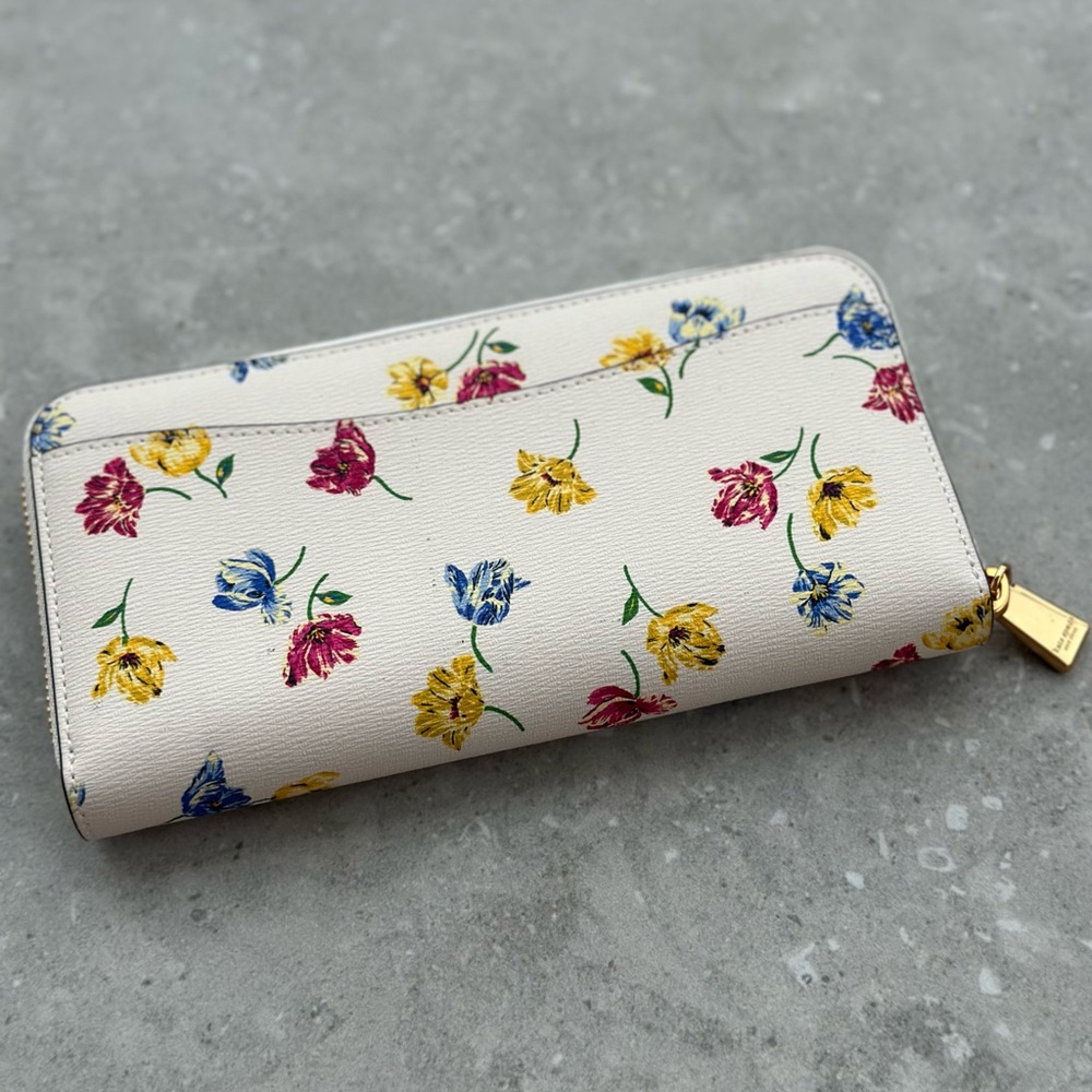 Kate Spade Cream and Red Wallet Floral Design - Picture 2 of 3